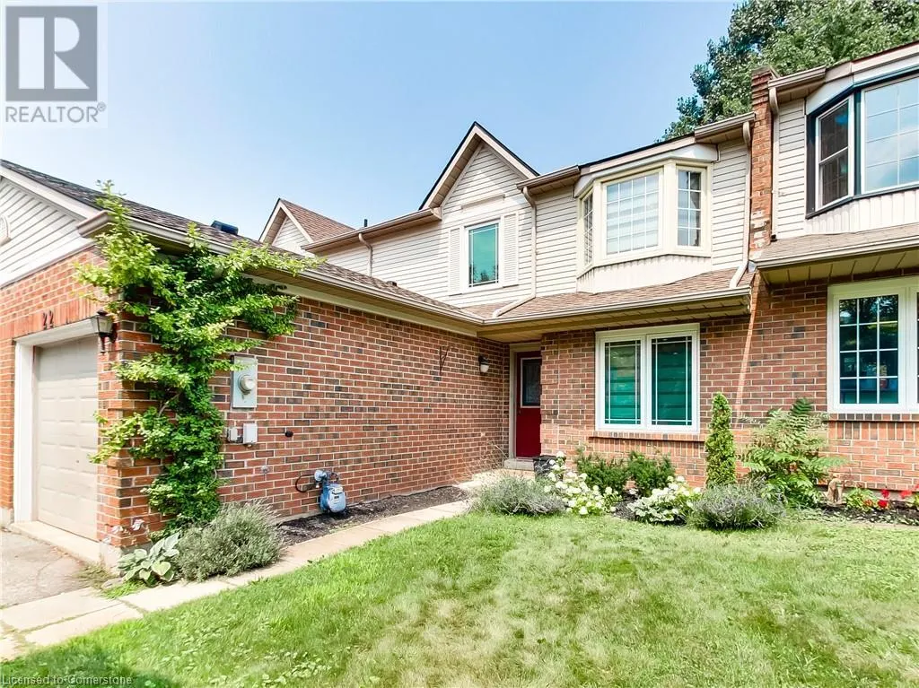 22 HEDGELAWN Drive