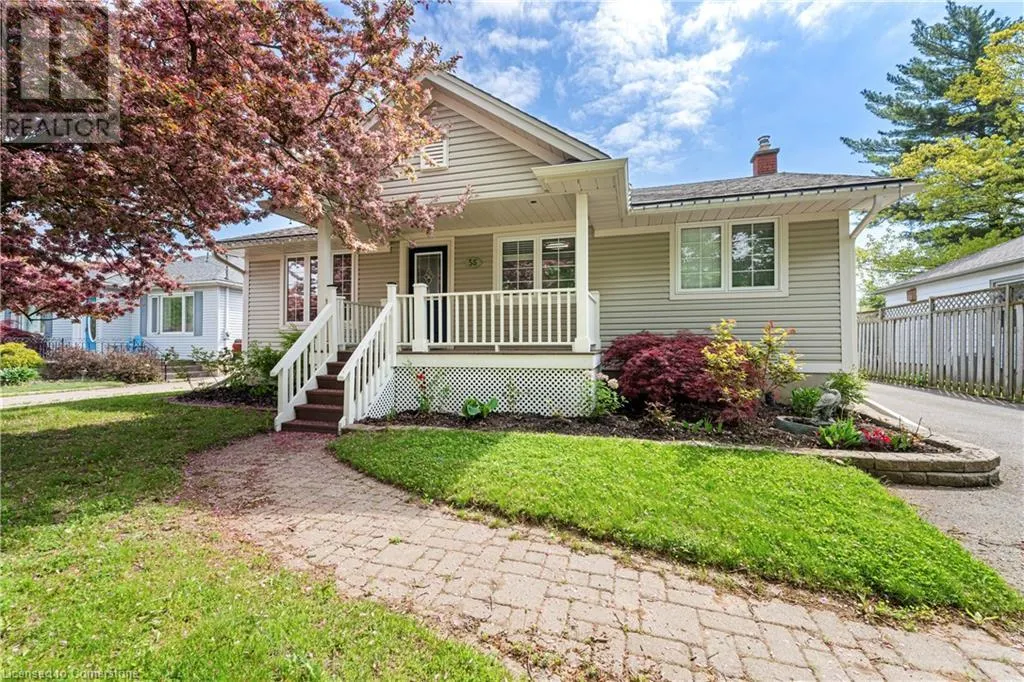 56 DUNKELD Avenue