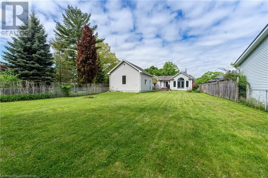 56 DUNKELD Avenue