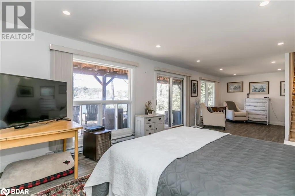 176 FARLAIN LAKE Road E