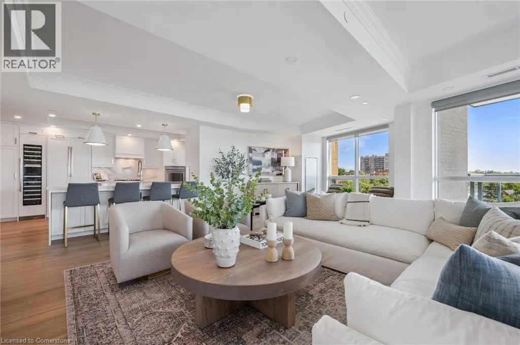 2060 LAKESHORE Road Unit# 508, #508