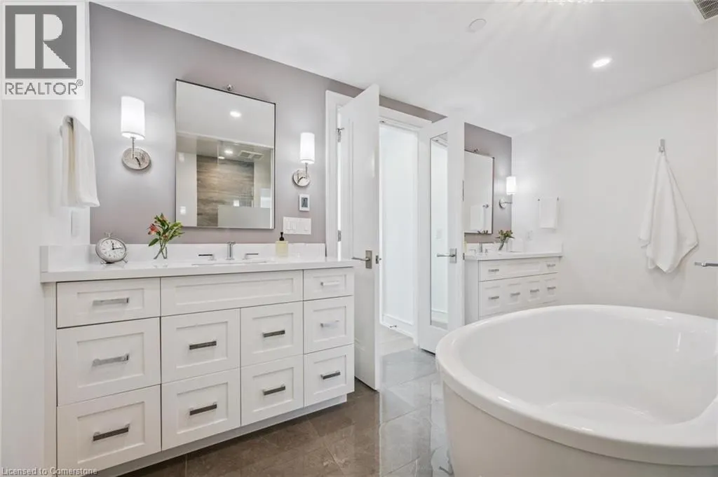 2060 LAKESHORE Road Unit# 508, #508