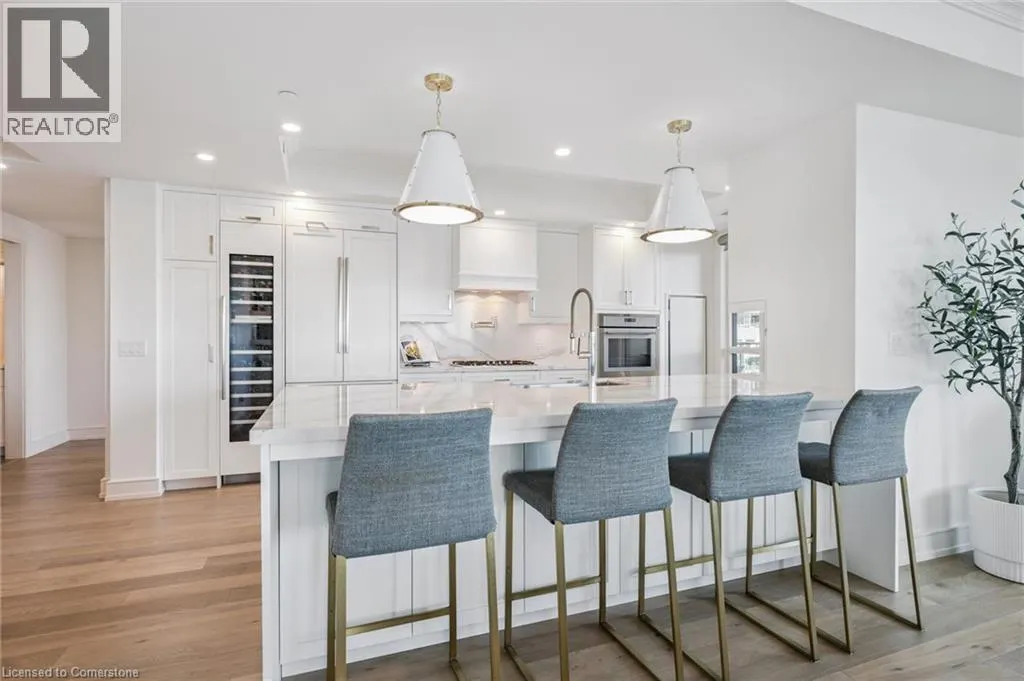 2060 LAKESHORE Road Unit# 508, #508