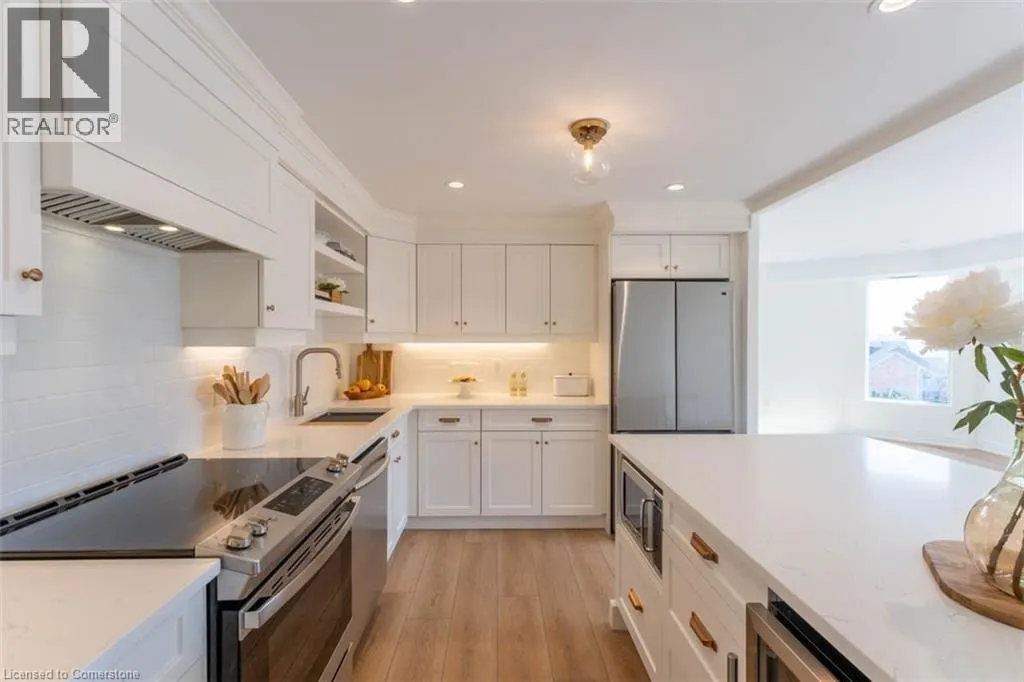 2121 LAKESHORE Road Unit# 503, #503