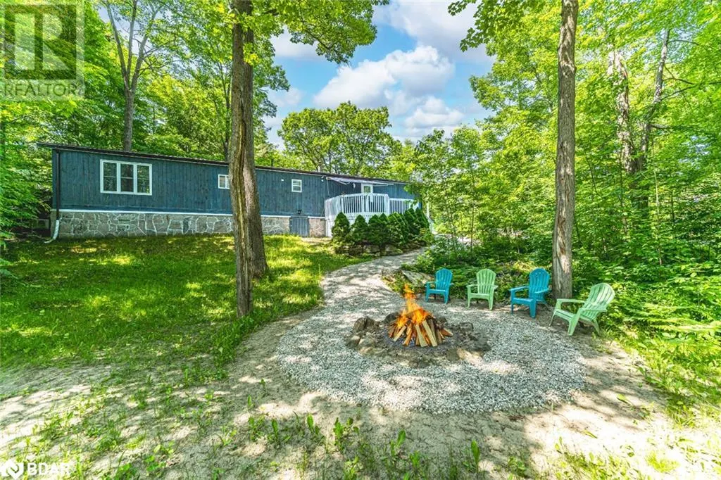 7498 ISLAND Crescent