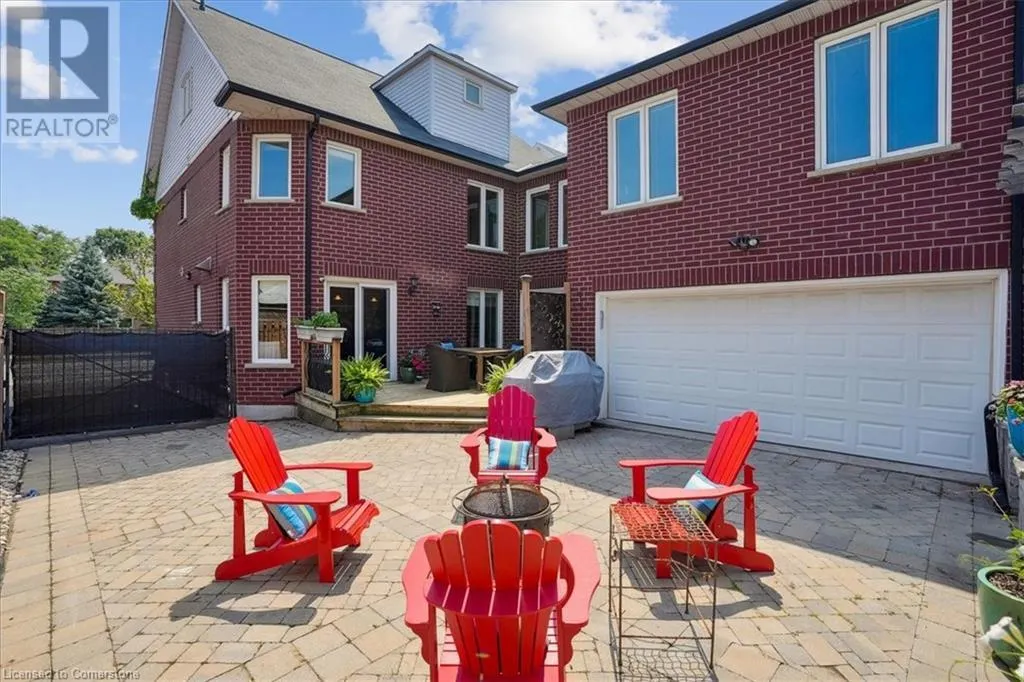 105 RIVER GLEN Boulevard