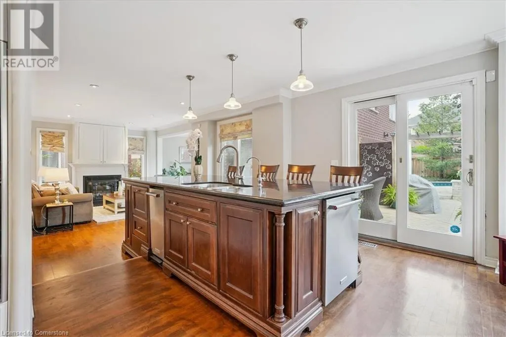 105 RIVER GLEN Boulevard