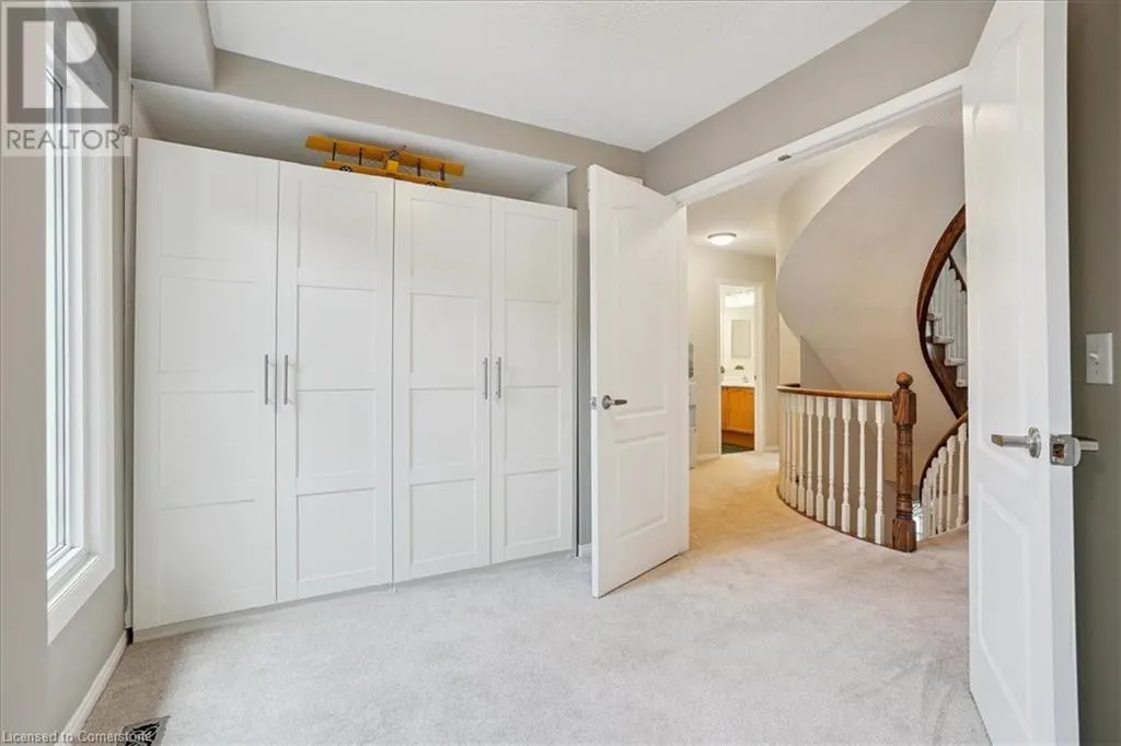 105 RIVER GLEN Boulevard