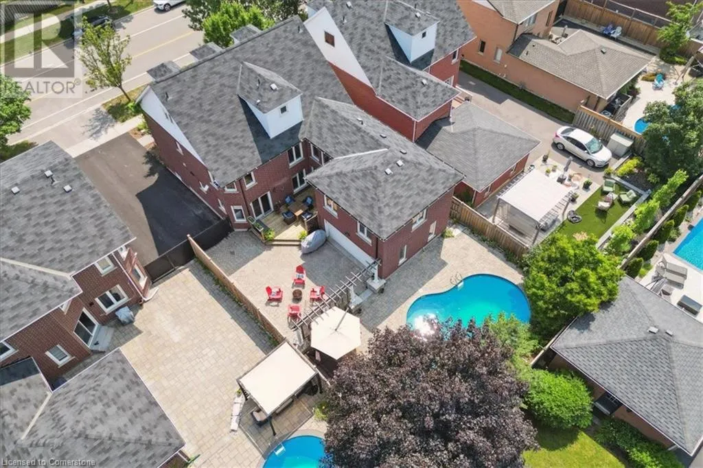 105 RIVER GLEN Boulevard