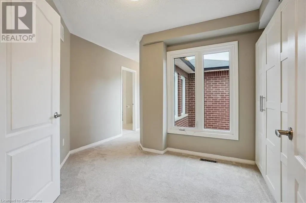 105 RIVER GLEN Boulevard