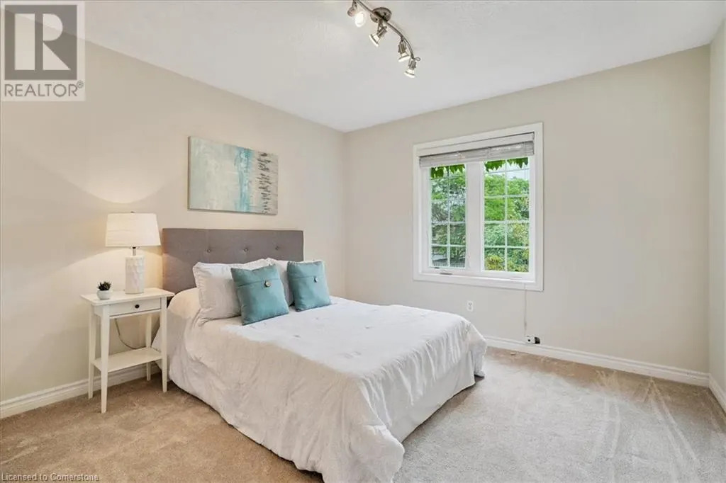 105 RIVER GLEN Boulevard