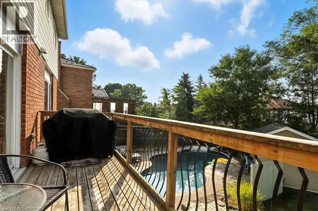 36 NOTCHWOOD Court