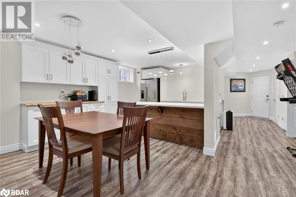 6 SUNDEW Drive
