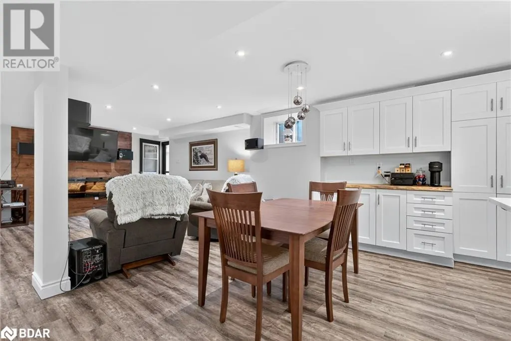 6 SUNDEW Drive