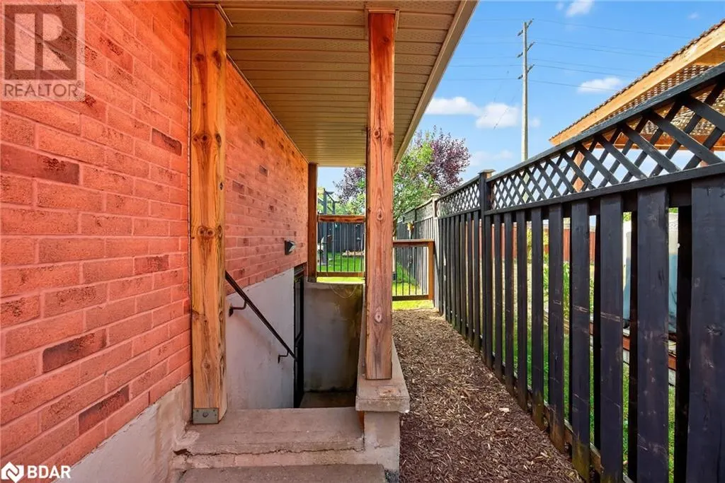 6 SUNDEW Drive