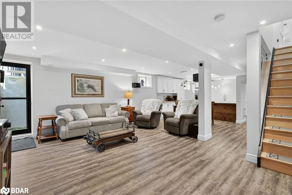 6 SUNDEW Drive