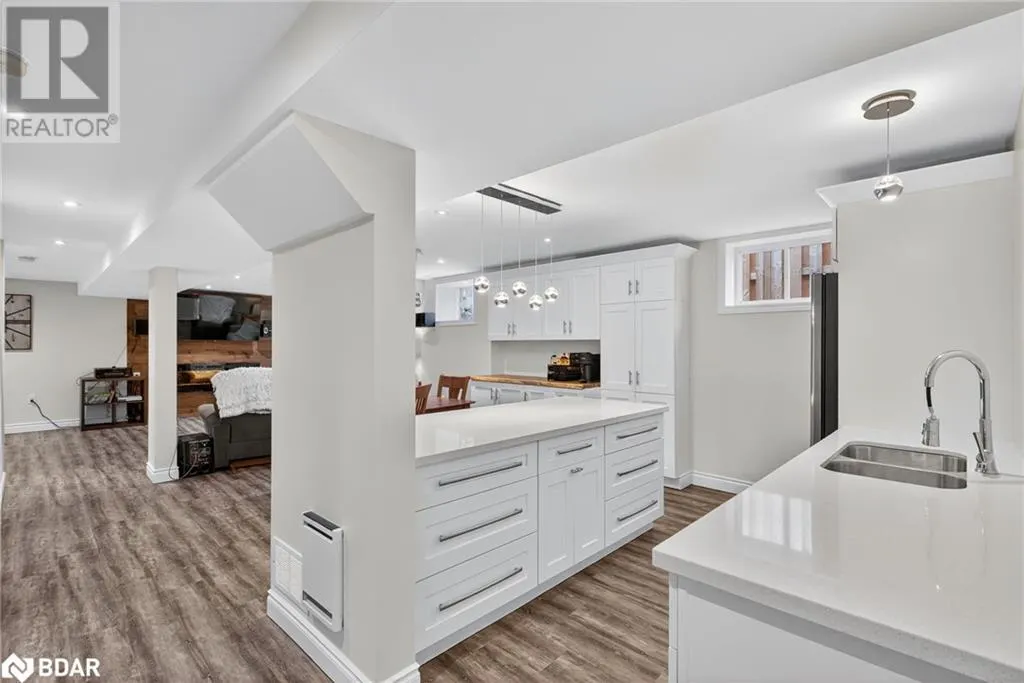 6 SUNDEW Drive