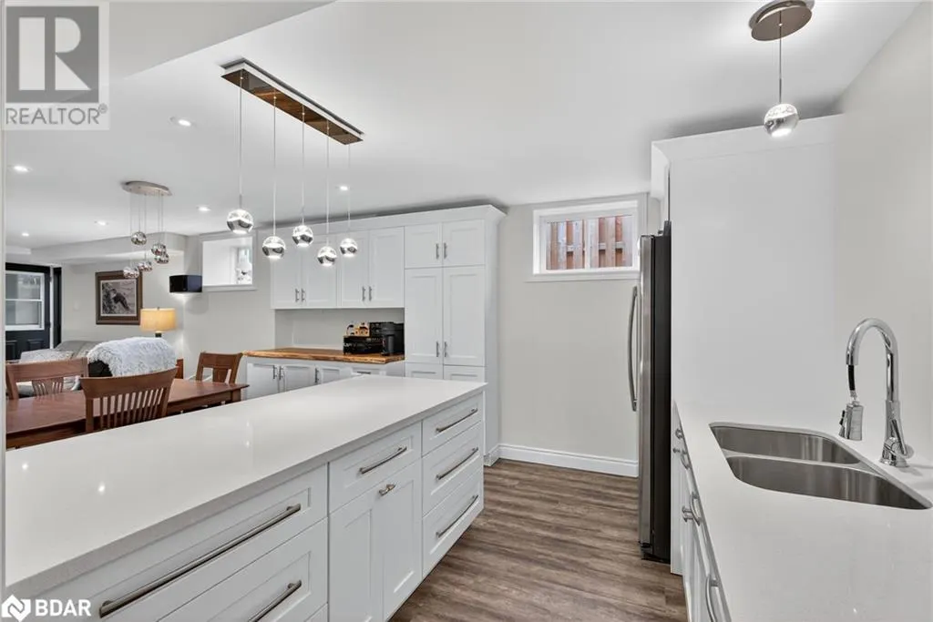 6 SUNDEW Drive