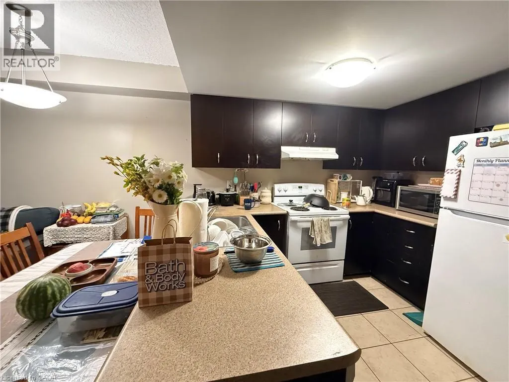 43 GOODWIN Drive Unit# 301, #301