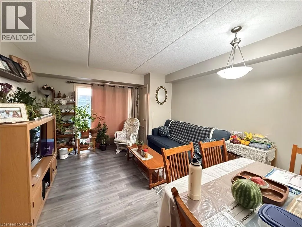 43 GOODWIN Drive Unit# 301, #301