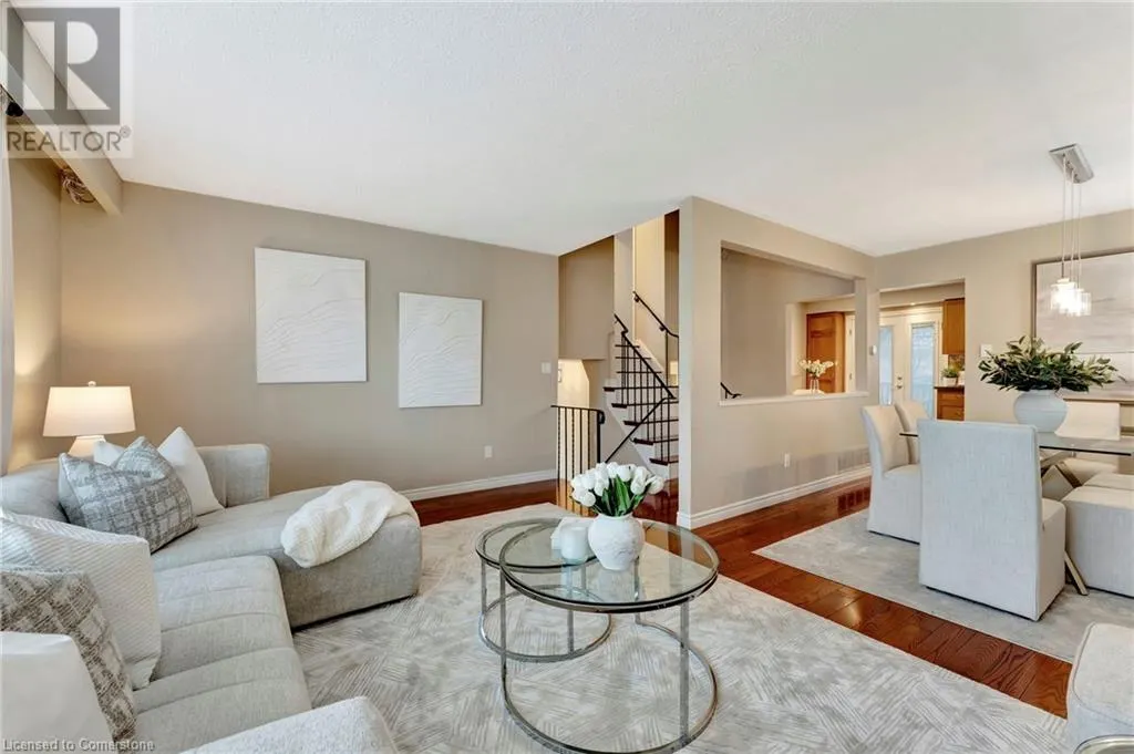 780 WOODWARD Avenue