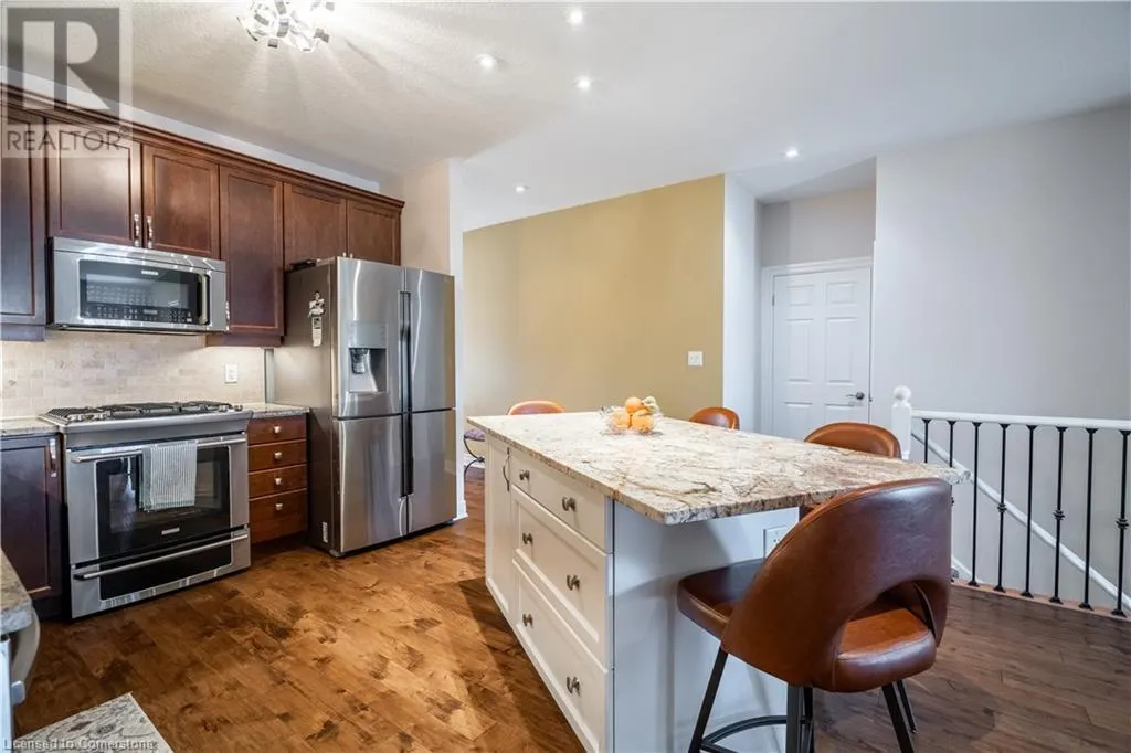 10 GREENBROOK Drive Unit# 10, #10