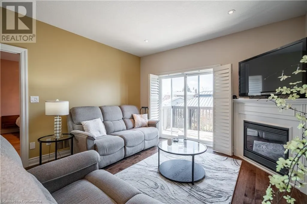 10 GREENBROOK Drive Unit# 10, #10