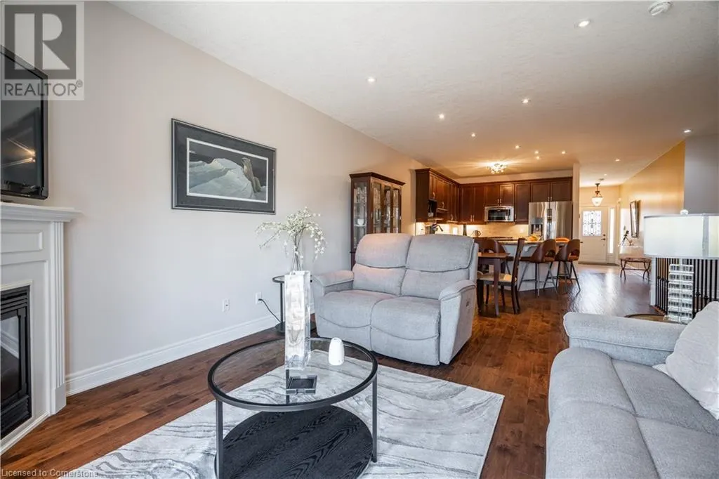 10 GREENBROOK Drive Unit# 10, #10
