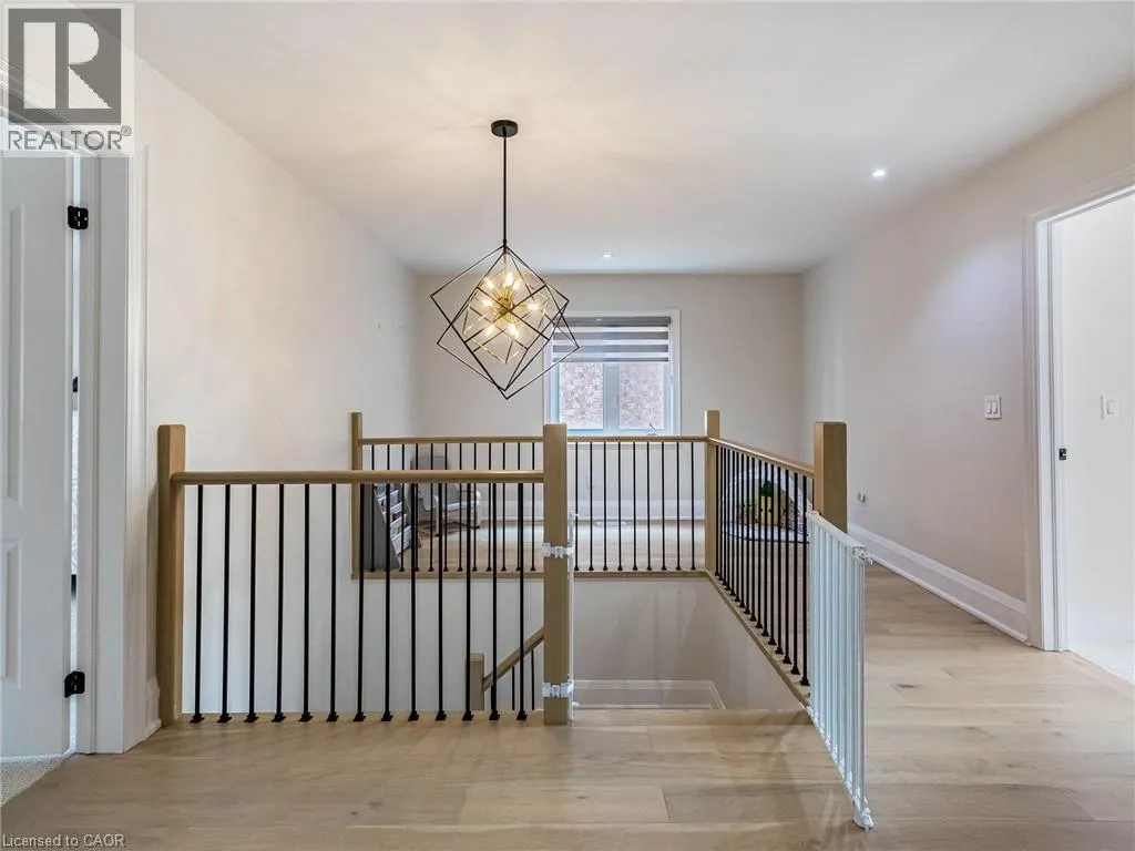144 BLOOMSBURY Avenue