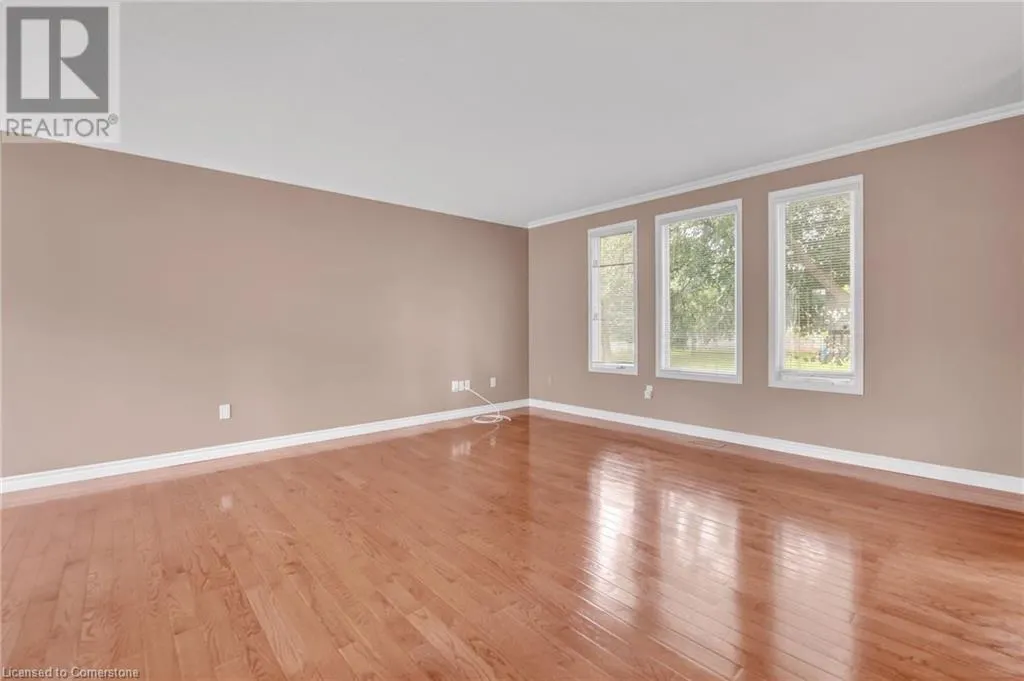 35 APPLEWOOD Drive