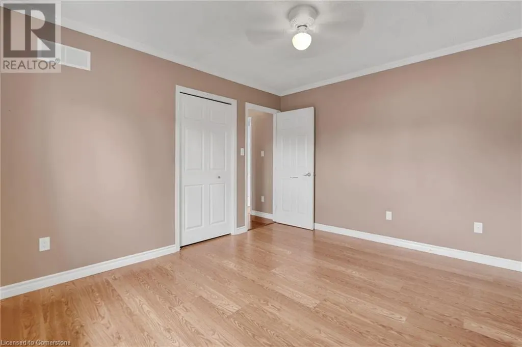 35 APPLEWOOD Drive
