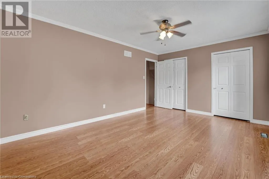 35 APPLEWOOD Drive