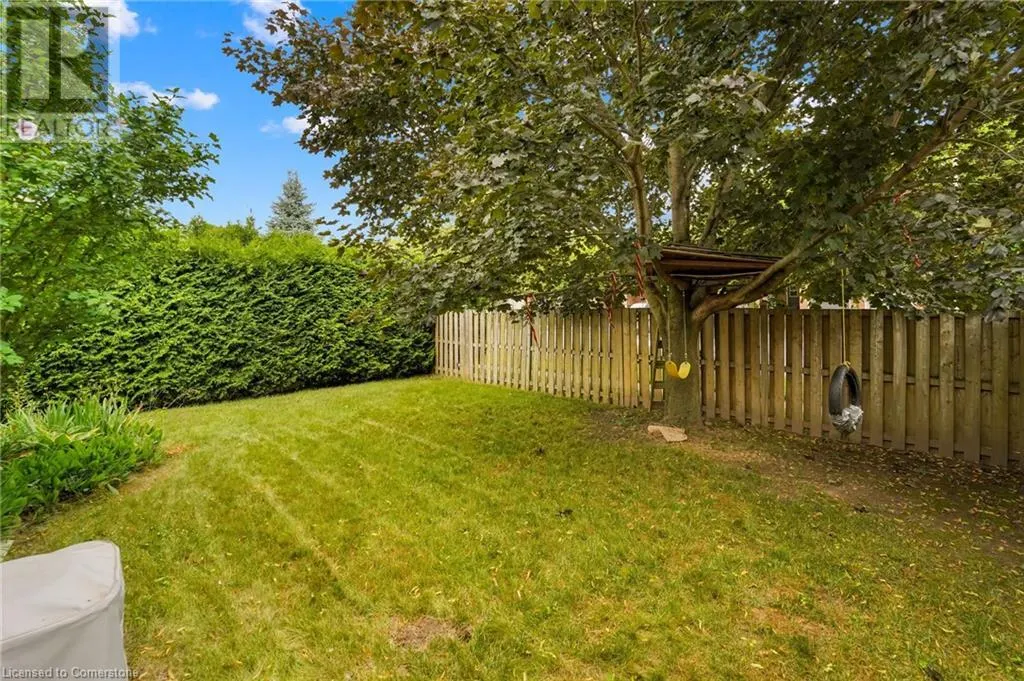 35 APPLEWOOD Drive