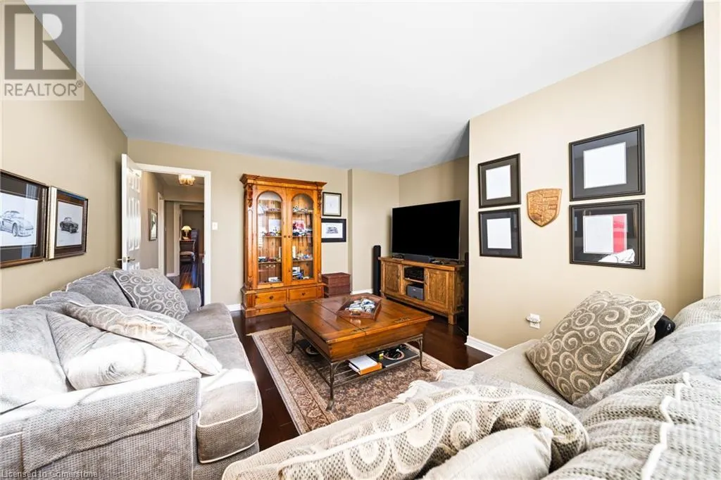 4165 STONEBRIDGE Crescent