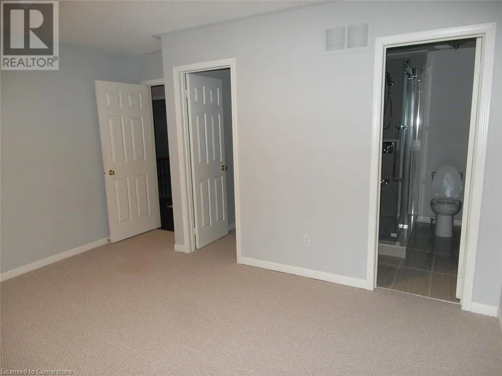 2289 DUNFOREST Crescent