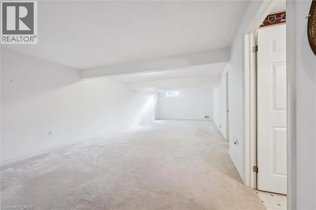 3 GARDENVIEW Court