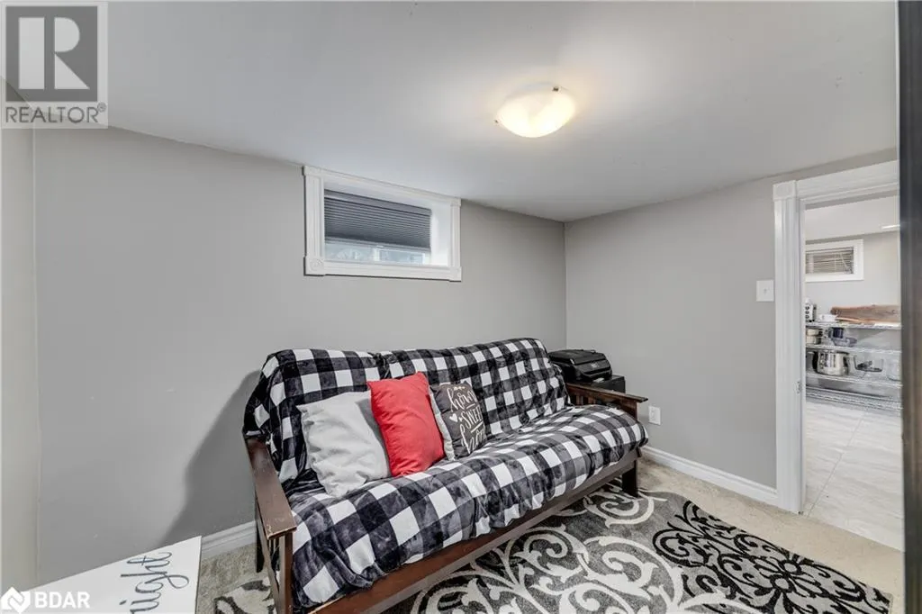 75 GUNN Street