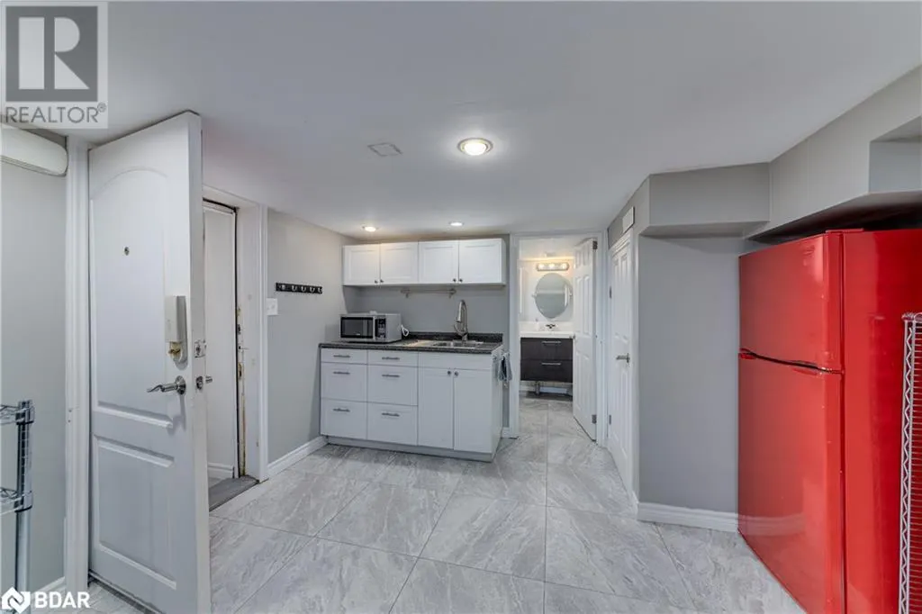 75 GUNN Street
