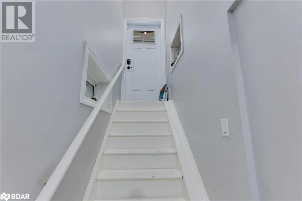 75 GUNN Street