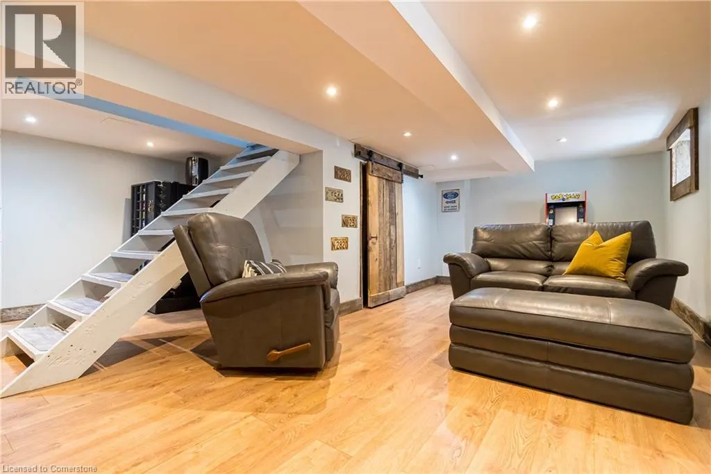 116 1ST Street N