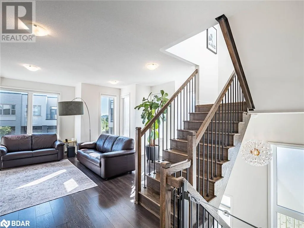 3128 MINTWOOD Circle