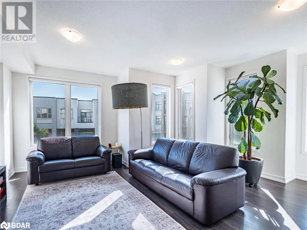 3128 MINTWOOD Circle
