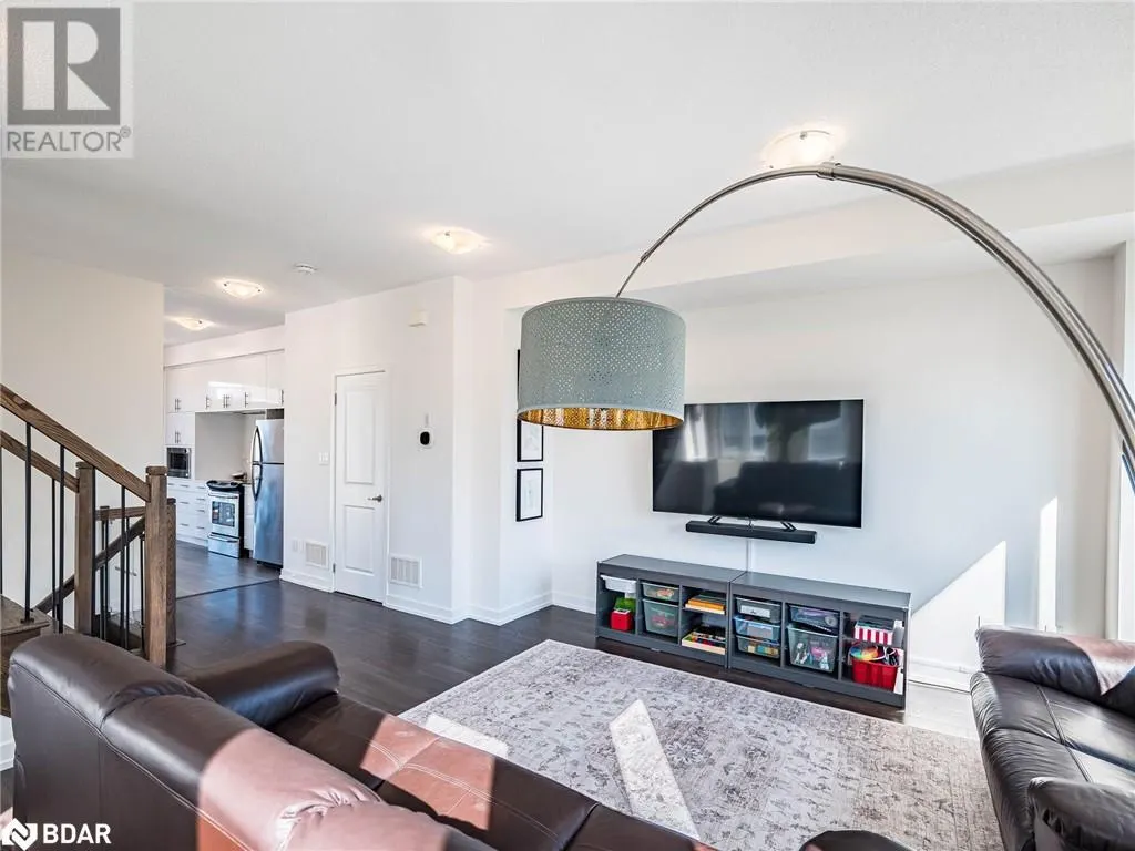 3128 MINTWOOD Circle