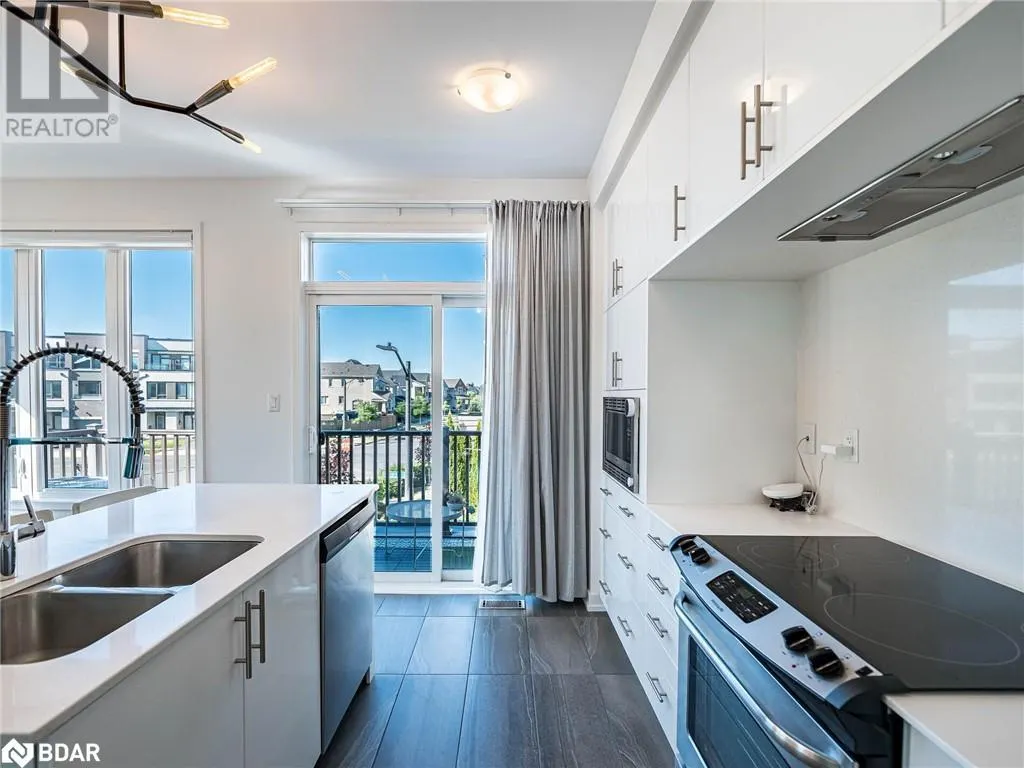 3128 MINTWOOD Circle