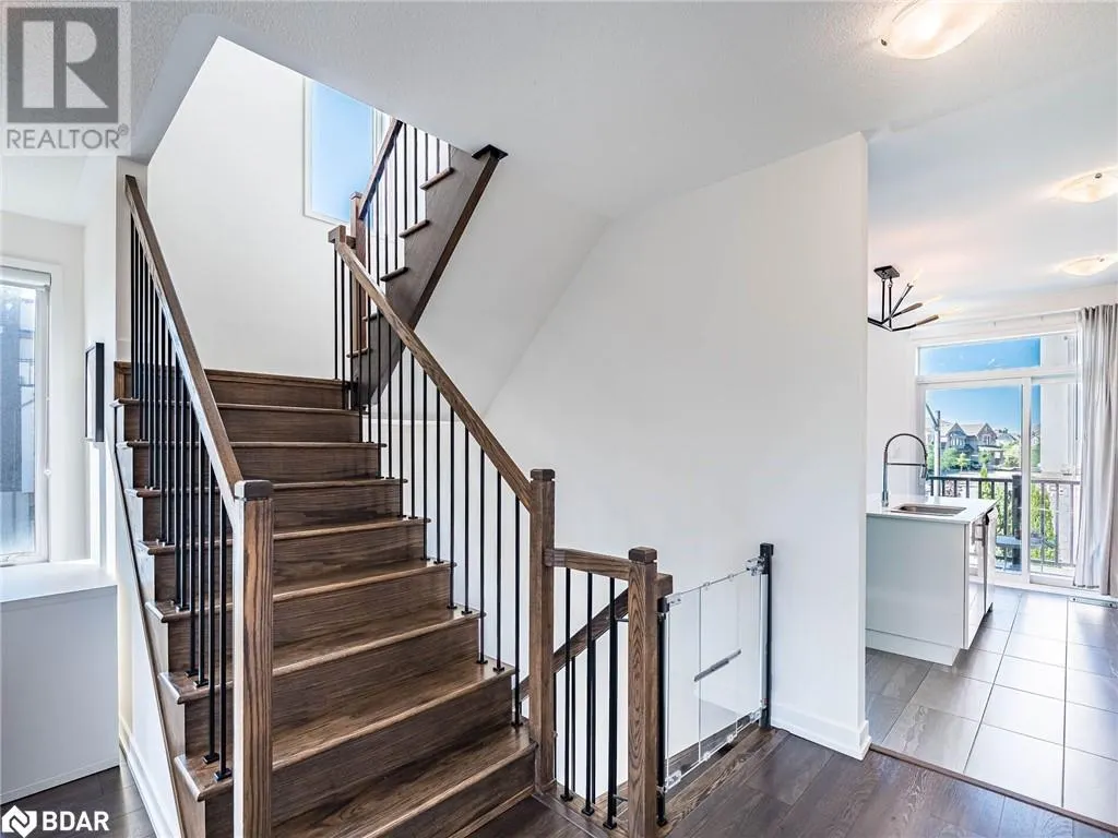 3128 MINTWOOD Circle