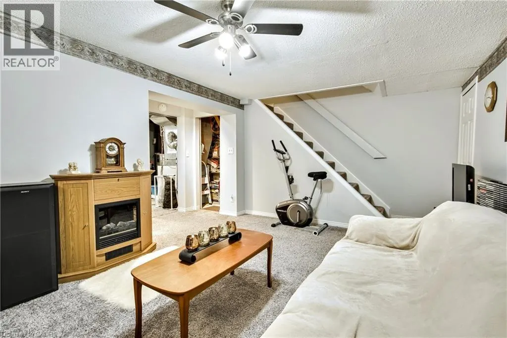 135 LINWELL Road