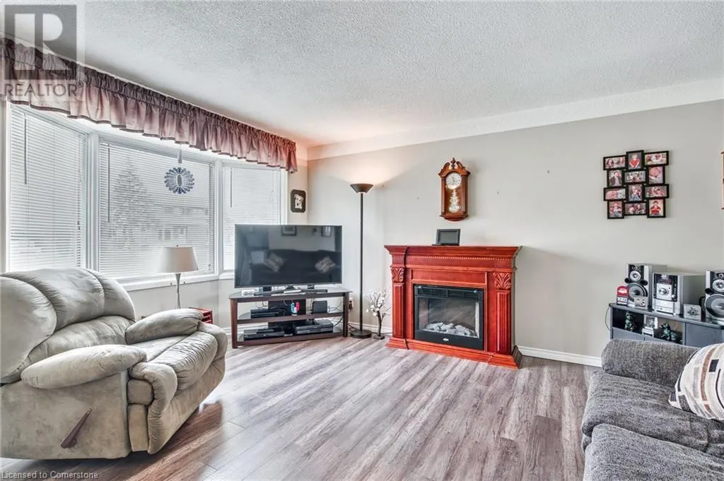135 LINWELL Road