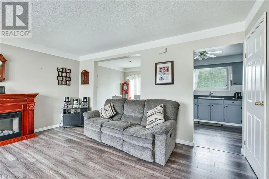 135 LINWELL Road