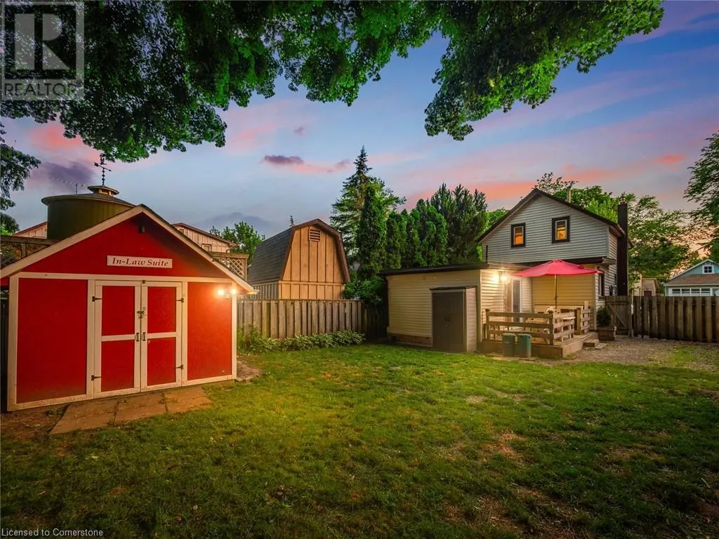 58 WOODLAND Avenue