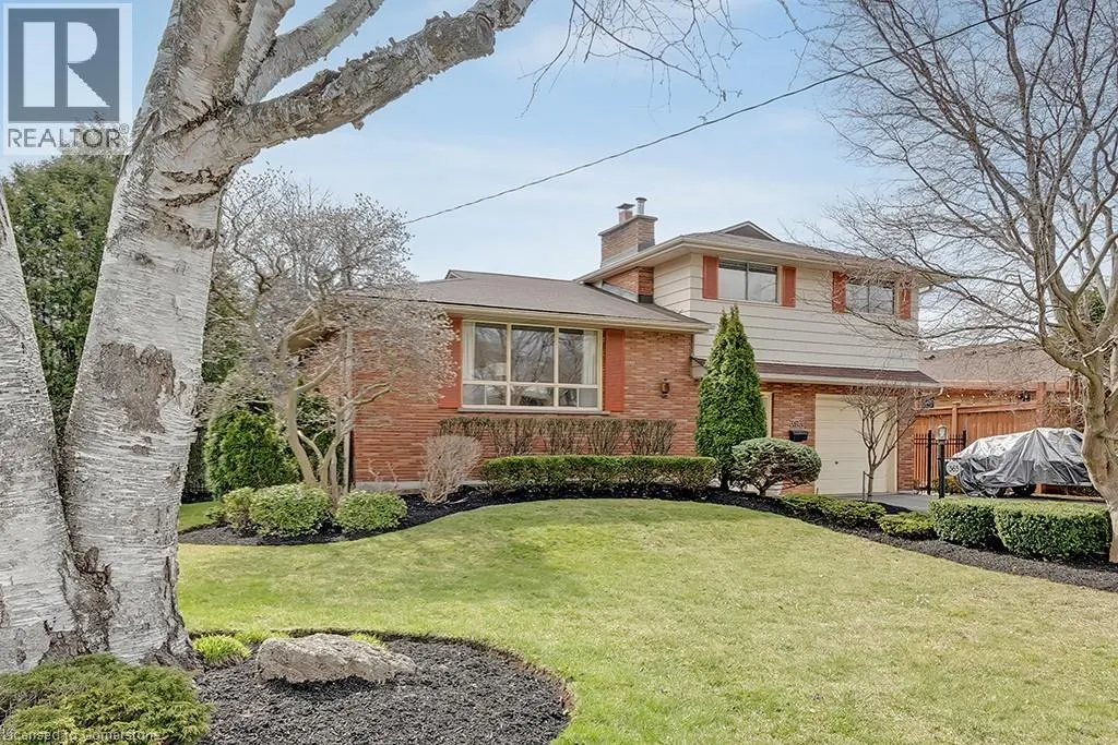 363 EAST SIDE Crescent